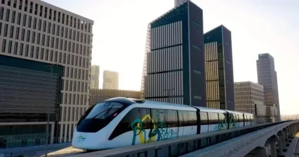 لمونوريل يجوب القاهرة