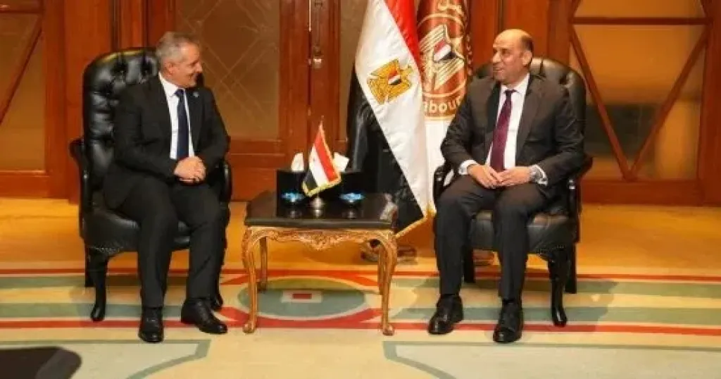 وزير العمل حسن رداد يلتقى وزير الشؤون الاجتماعية والعمل اليمني مختار اليافعي