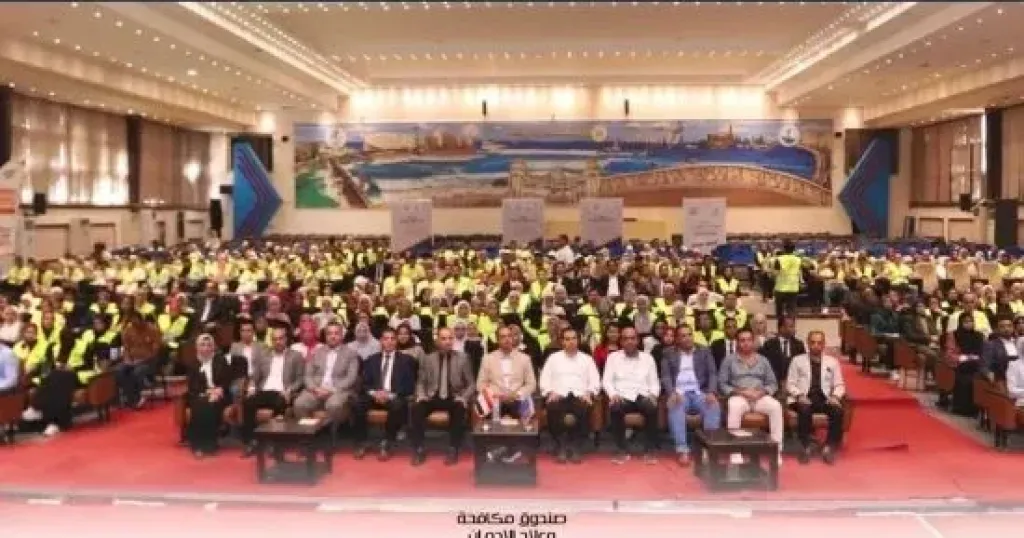 الدكتور عمرو عثمان يشهد افتتاح فعاليات معسكر إعداد 1000 متطوع جديد