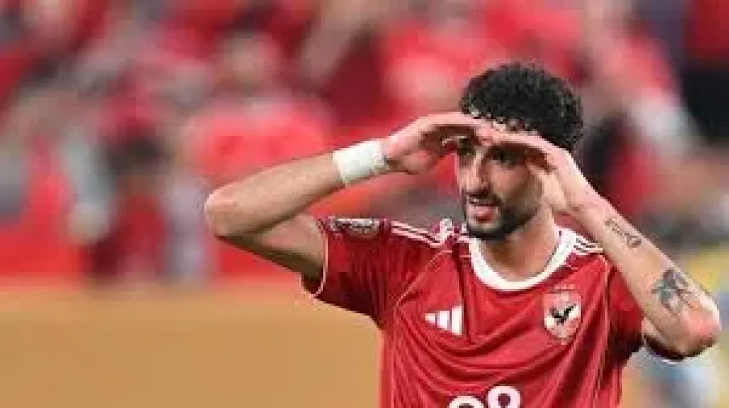 وسام أبوعلي مهاجم الأهلي السابق