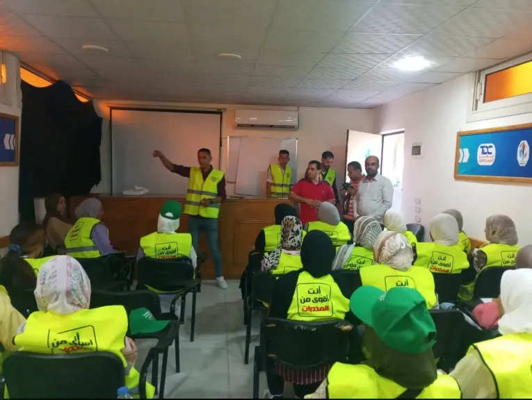 جانب من متابعه 
