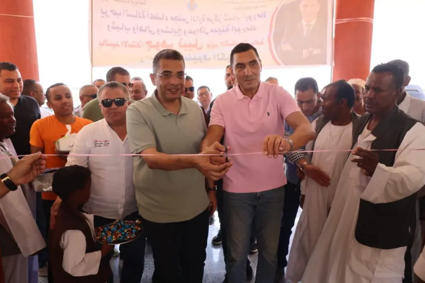 وزير الشباب ومحافظ البحر الأحمر يفتتحان تطوير مركز شباب أبو رماد