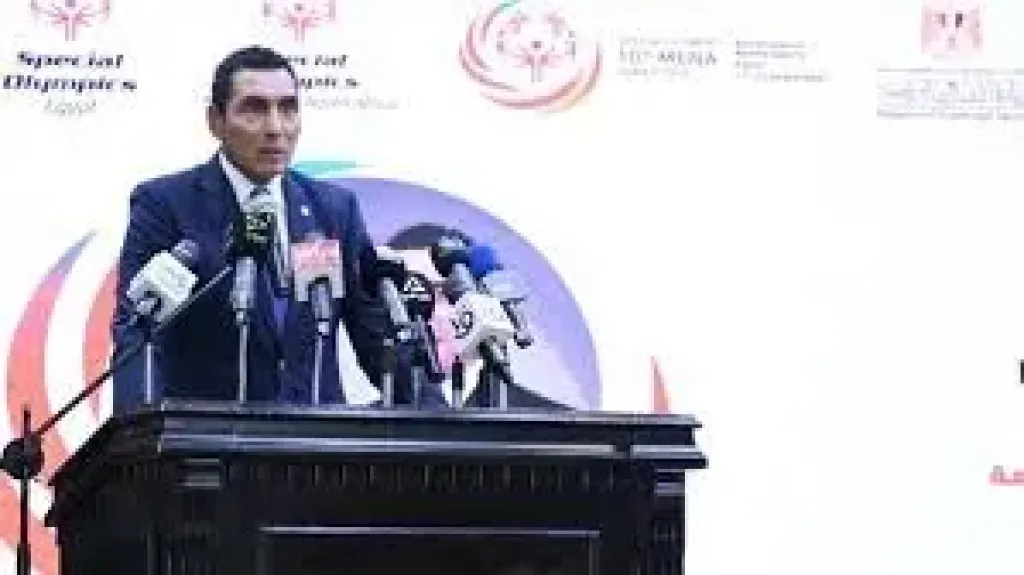 وزير الشباب والرياضة 