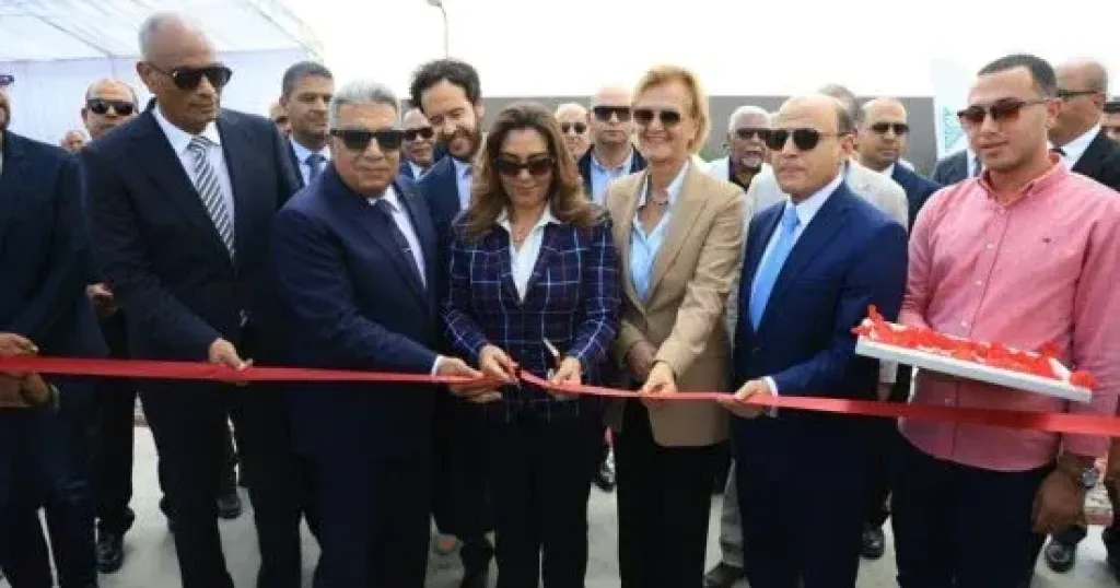 منال عوض 