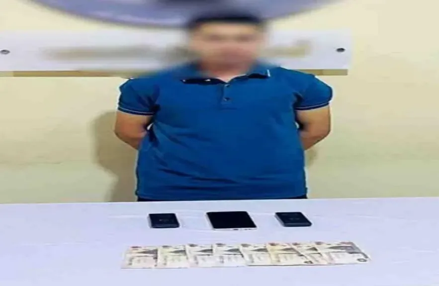 المتهم بعد ضبطه - وزارة الداخلية