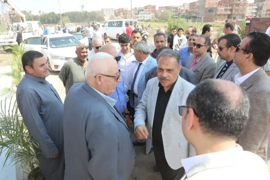 جانب من اقتتاح الادارة التعليمية بديرب 
