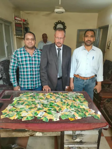 جانب من متابعه 