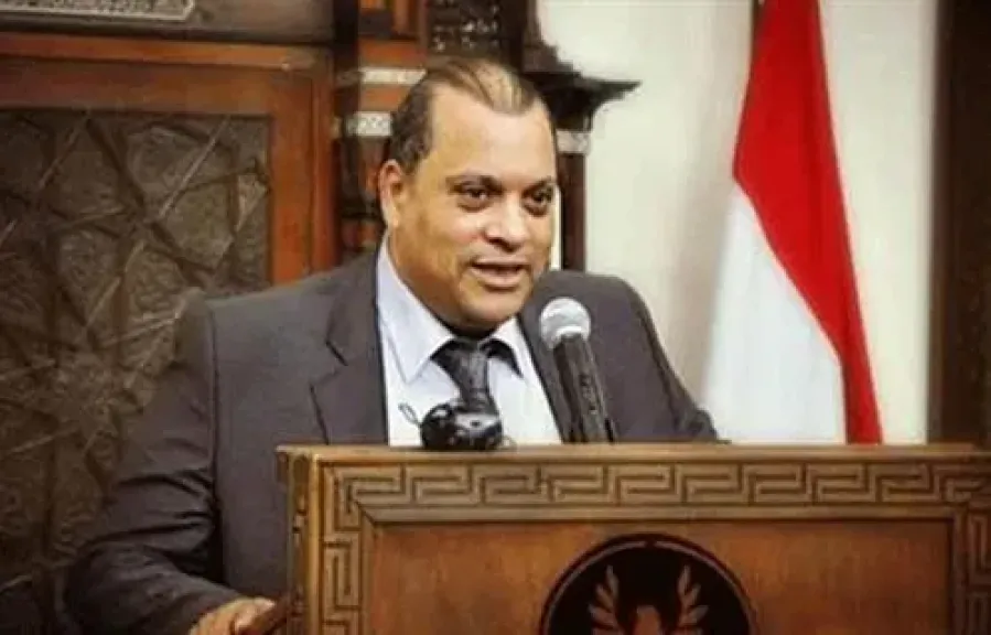 السفير أحمد الفضالي، رئيس حزب السلام الديمقراطي