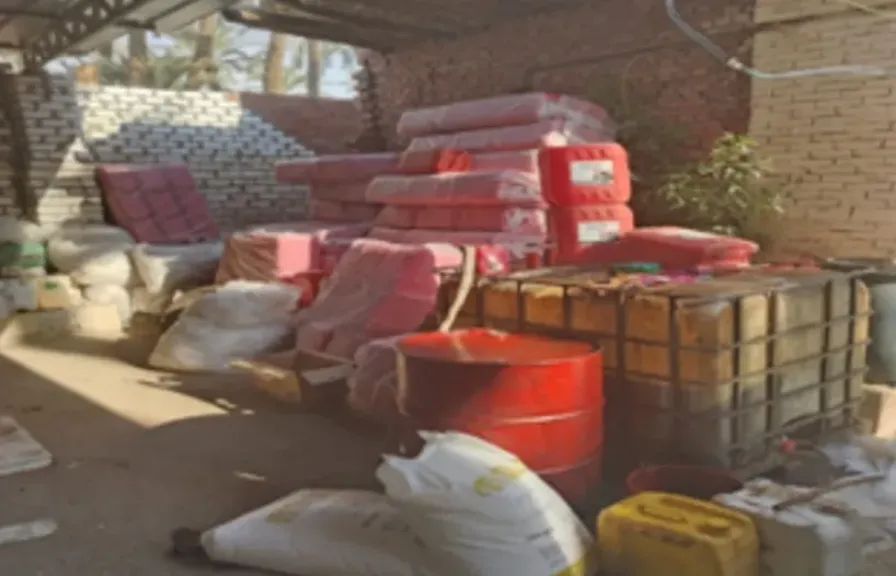 مصنع الزيوت المغشوشة والمضبوطات