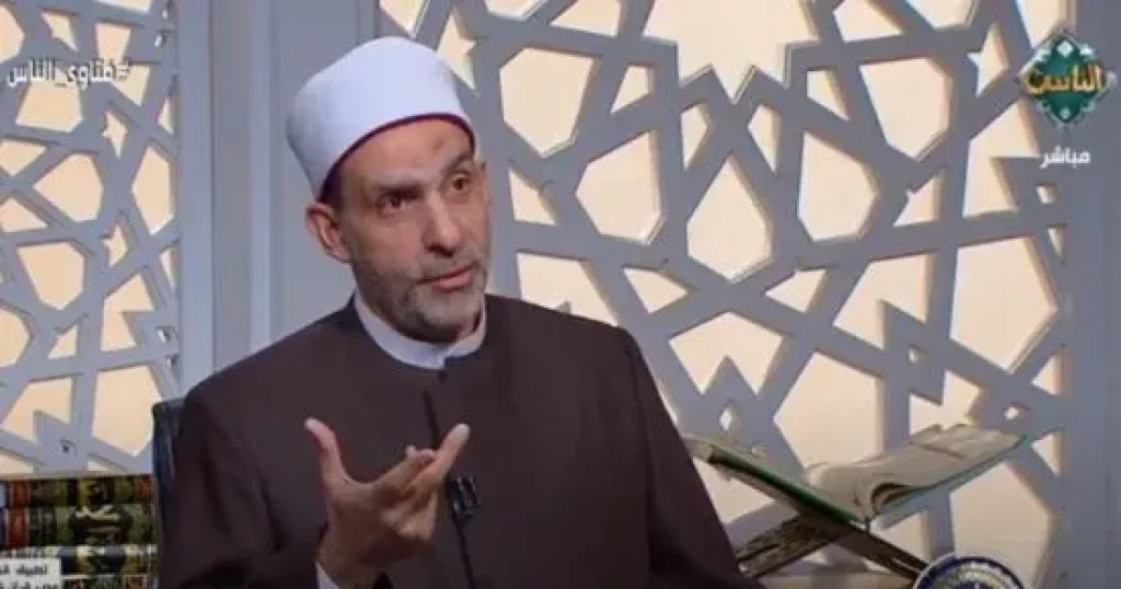 على فخر  