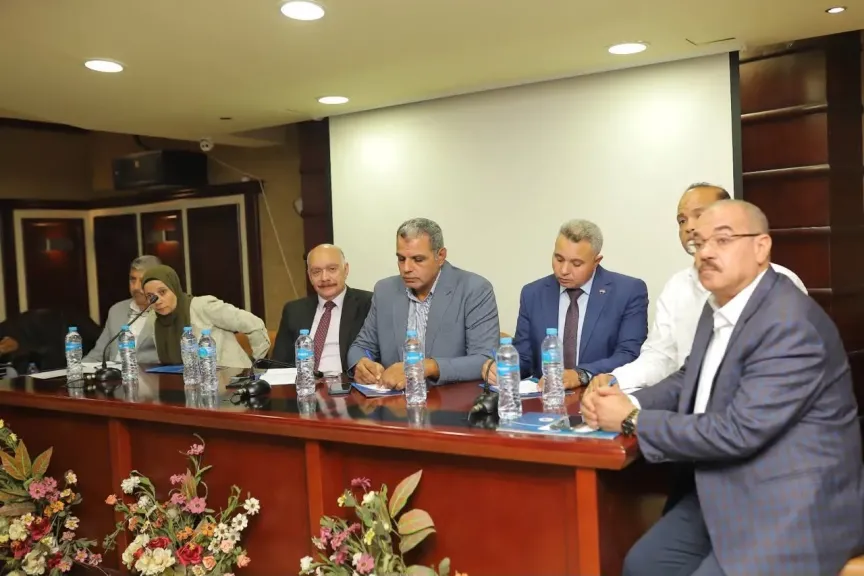 جانب من الاجتماع 
