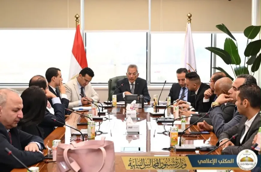 جانب من الاجتماع 