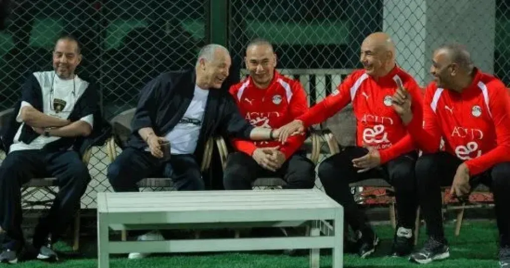أبو ريدة مع حسام حسن