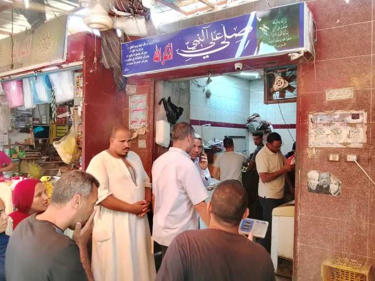 جانب من متابعه 