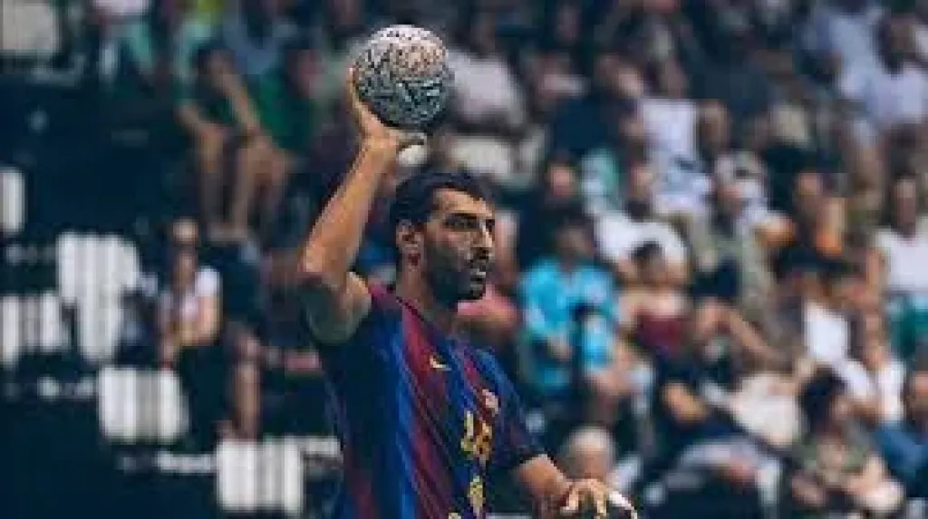 سيف الدرع لاعب برشلونه