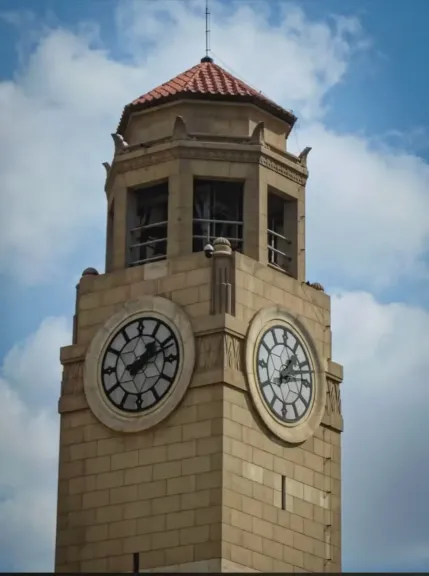 جامعة القاهرة 