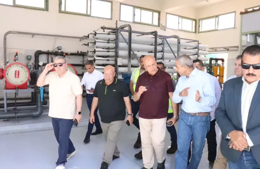 نائب وزيرة الإسكان يتفقد منظومة مياه الشرب والصرف الصحي بالبحر الأحمر