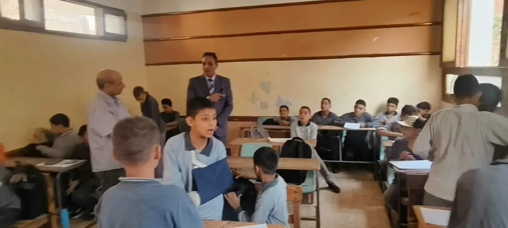 تفقد مدارس 