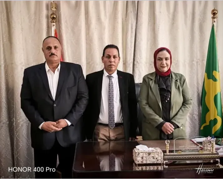 منى ورضا والسنباطى
