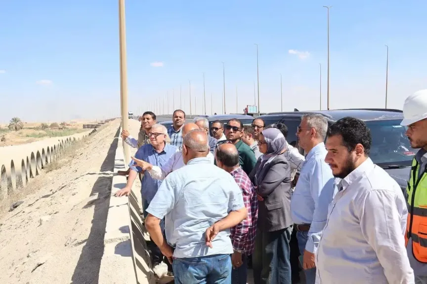 جولة نائب وزيرة الإسكان في مشروع مأخذ وخطوط نقل المياه العكرة من نهر النيل إلى العاصمة الجديدة