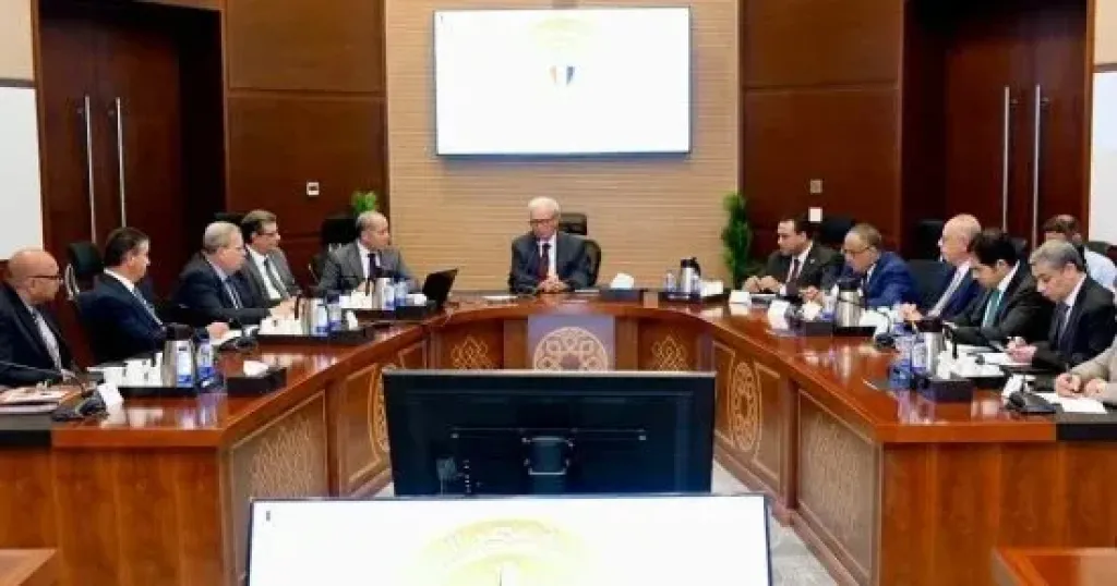 الدكتور حسين عيسى، نائب رئيس مجلس الوزراء للشؤون الاقتصادية