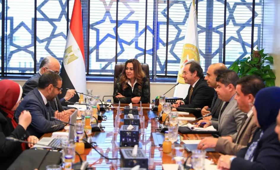 وزيرة التنمية المحلية والبيئة