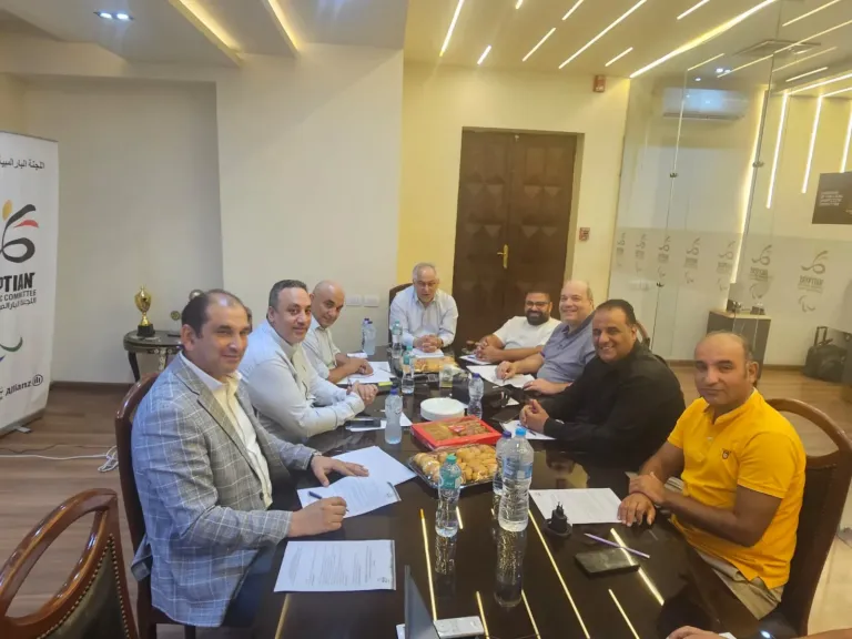 خلال الاجتماع 