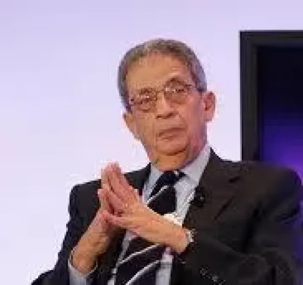 عمرو موسى