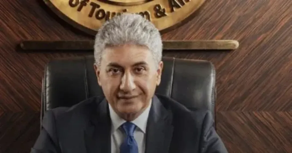 وزير السياحة