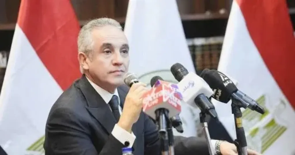 المستشار محمود حلمي الشريف وزير العدل
