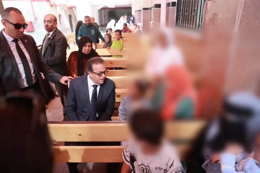 وزير الصحة يتفقد الأقسام المطورة بمعهد الرمد التذكاري ومستشفى الجلاء التعليمي