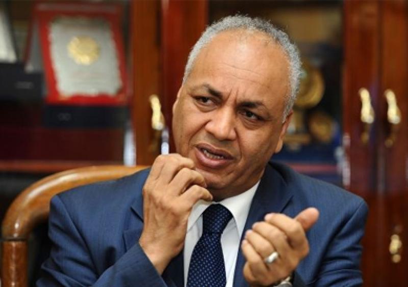  مصطفي بكري 