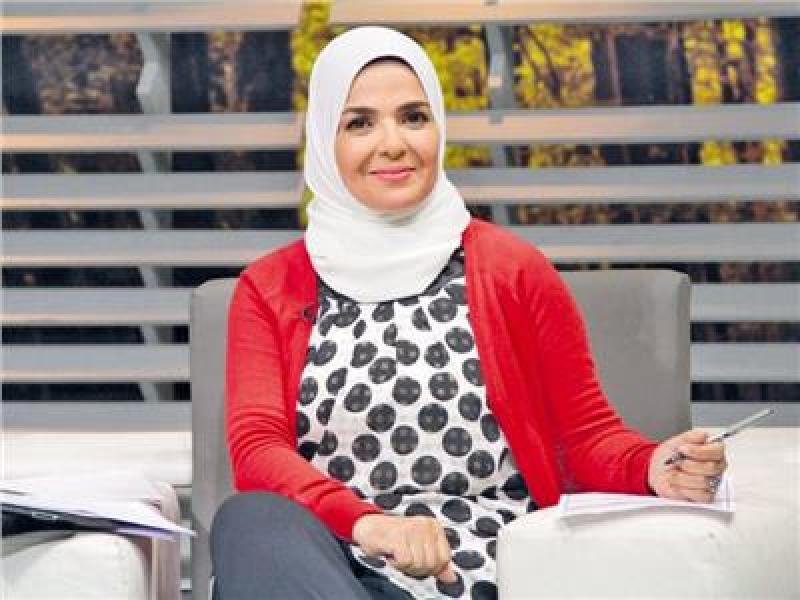 الفنانة منى عبد الغني
