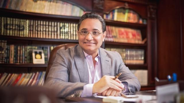 الدكتور عبد الرحيم على