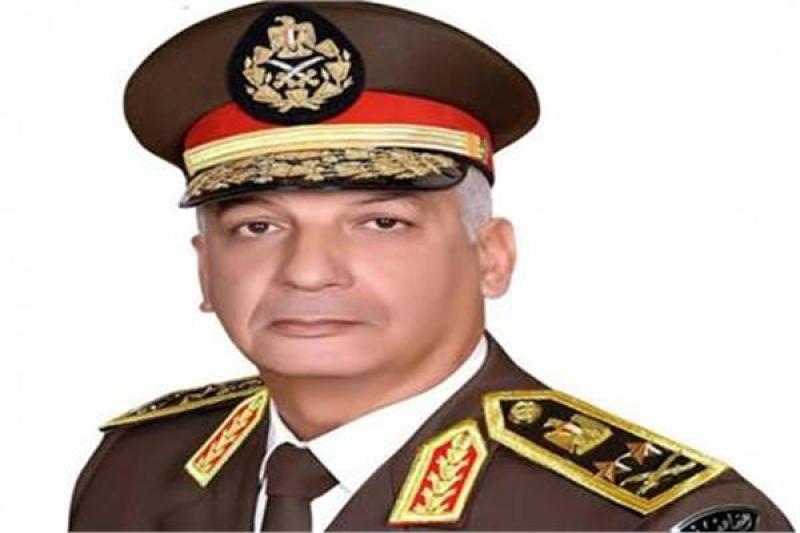  وزير الدفاع والإنتاج الحربى