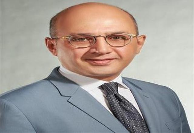  النائب هشام حسين