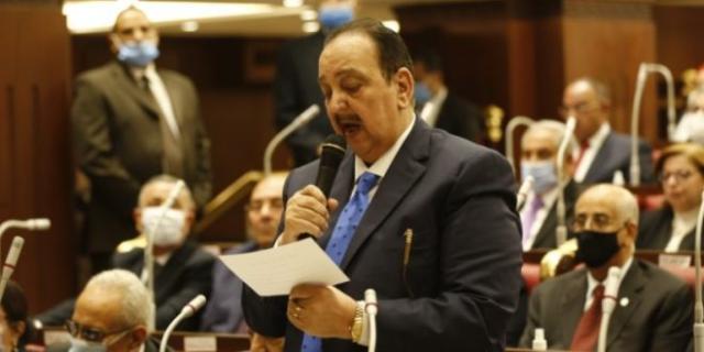 الدكتور نبيل دعبس