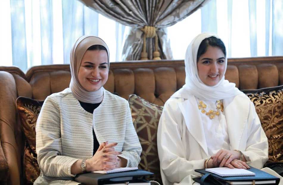 شيخ الأزهر يلغي كلمته المكتوبة ويحاور الشباب البحريني وشباب صناع السلام