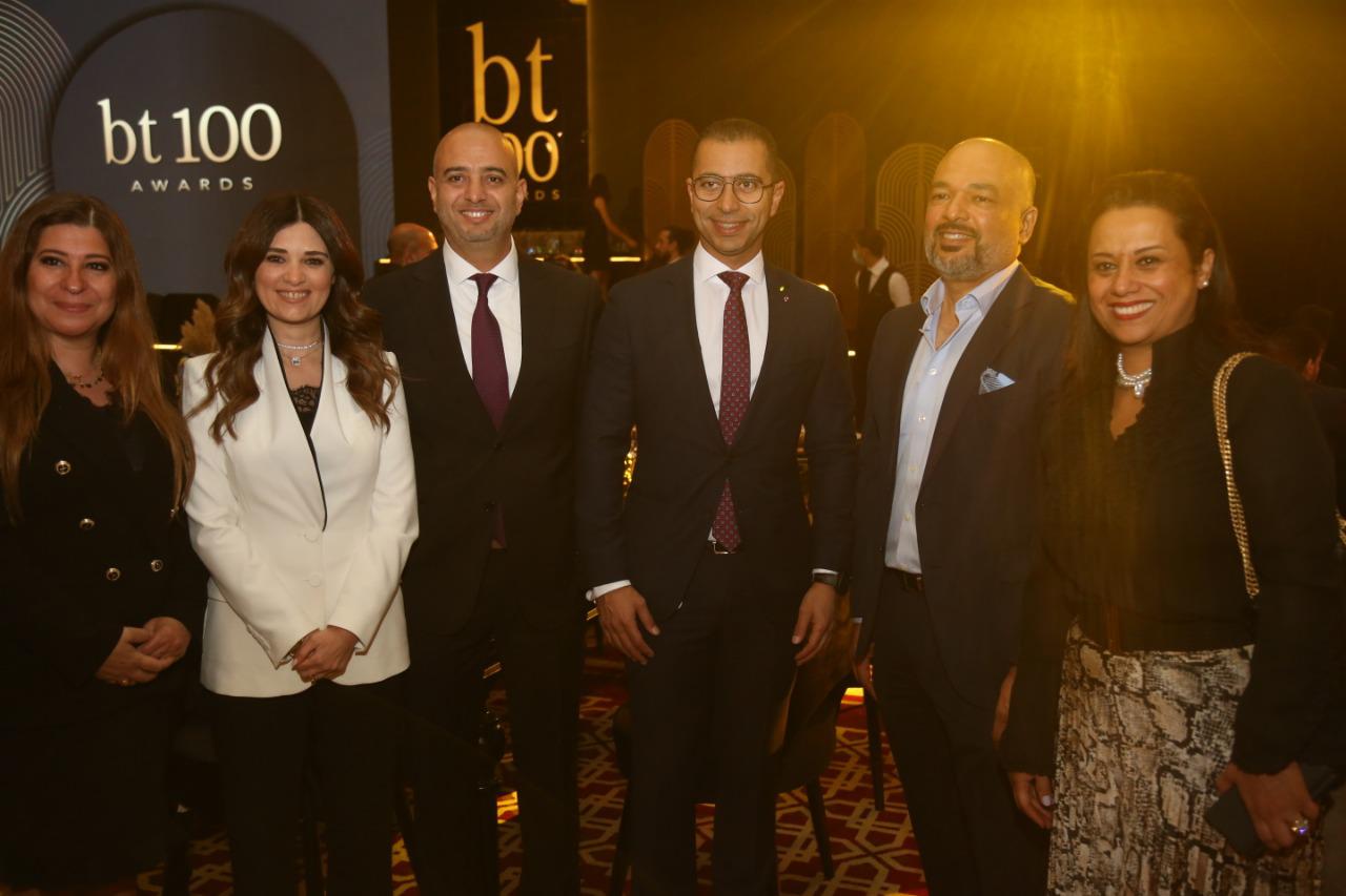 إحتفالية bt 100