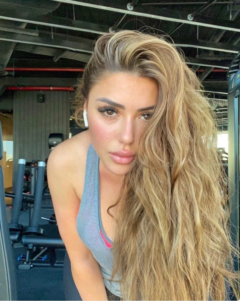 سارة سلامة