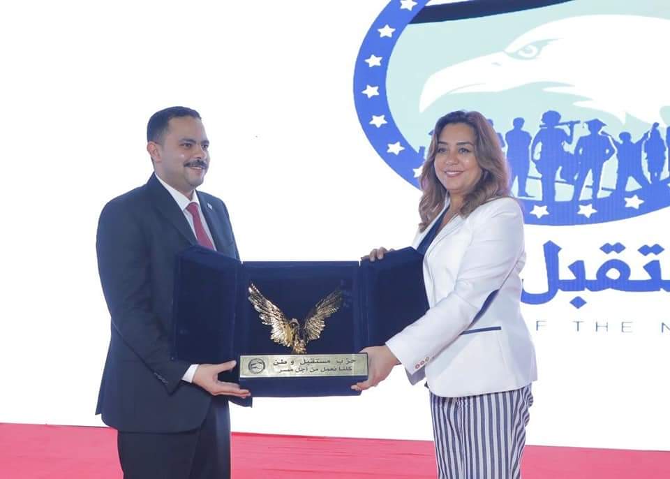 تكريم محافظ دمياط