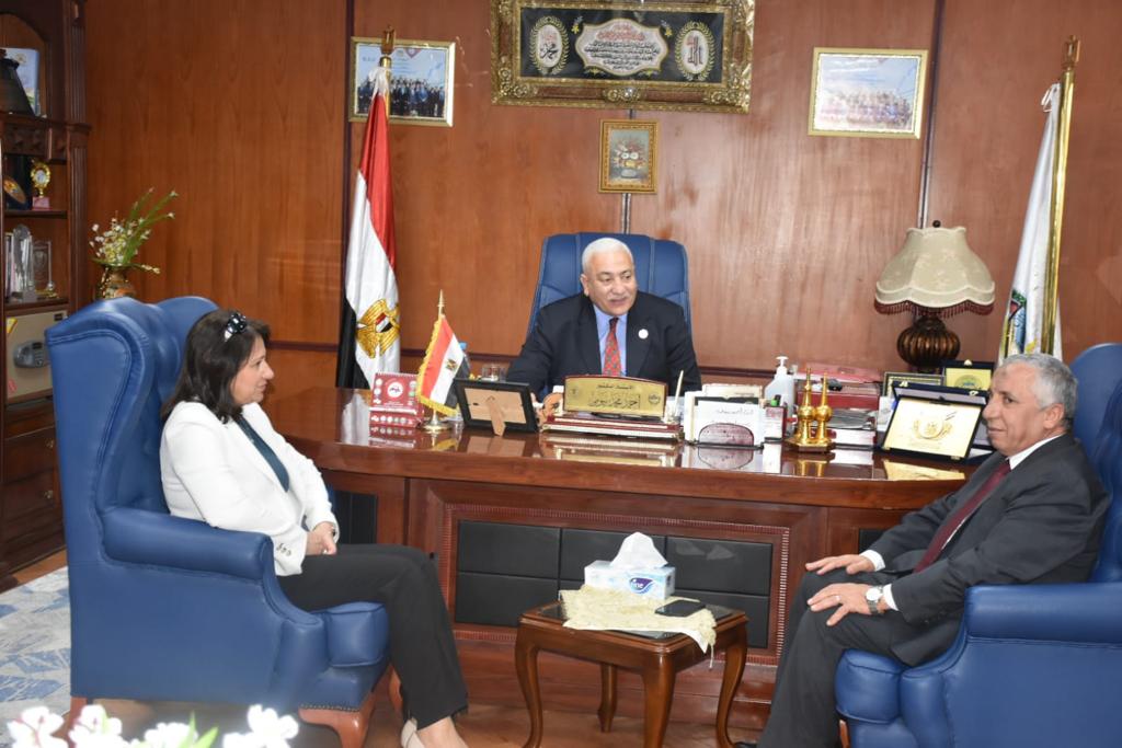 جامعة السادات