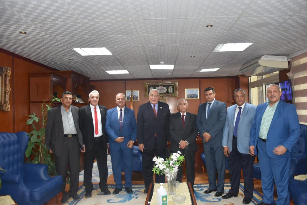 جامعة السادات