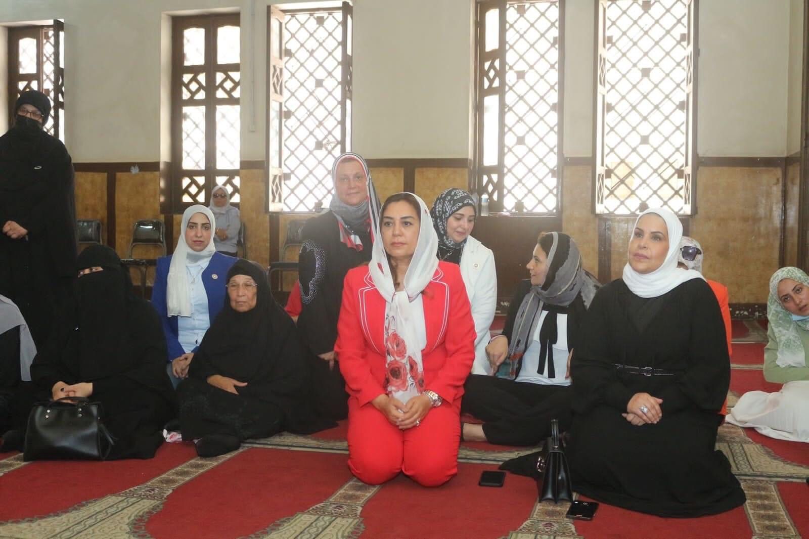 منال عوض 